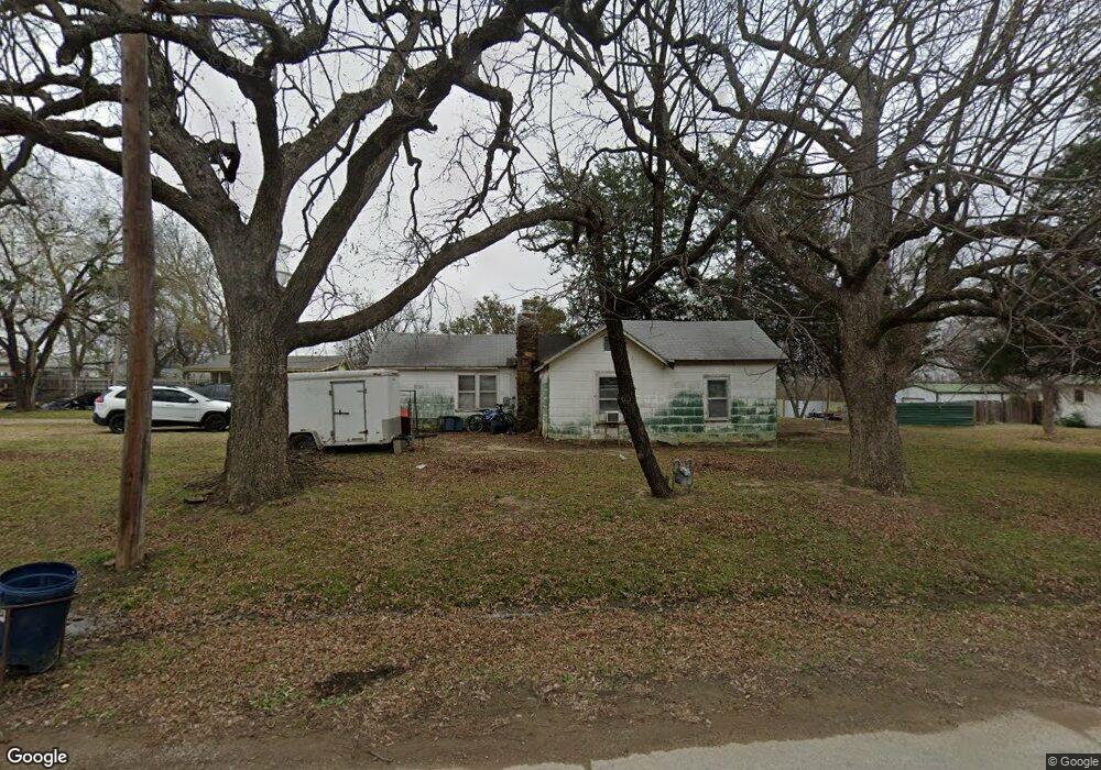 513 E 3rd St, Beggs, OK 74421 - photo 1