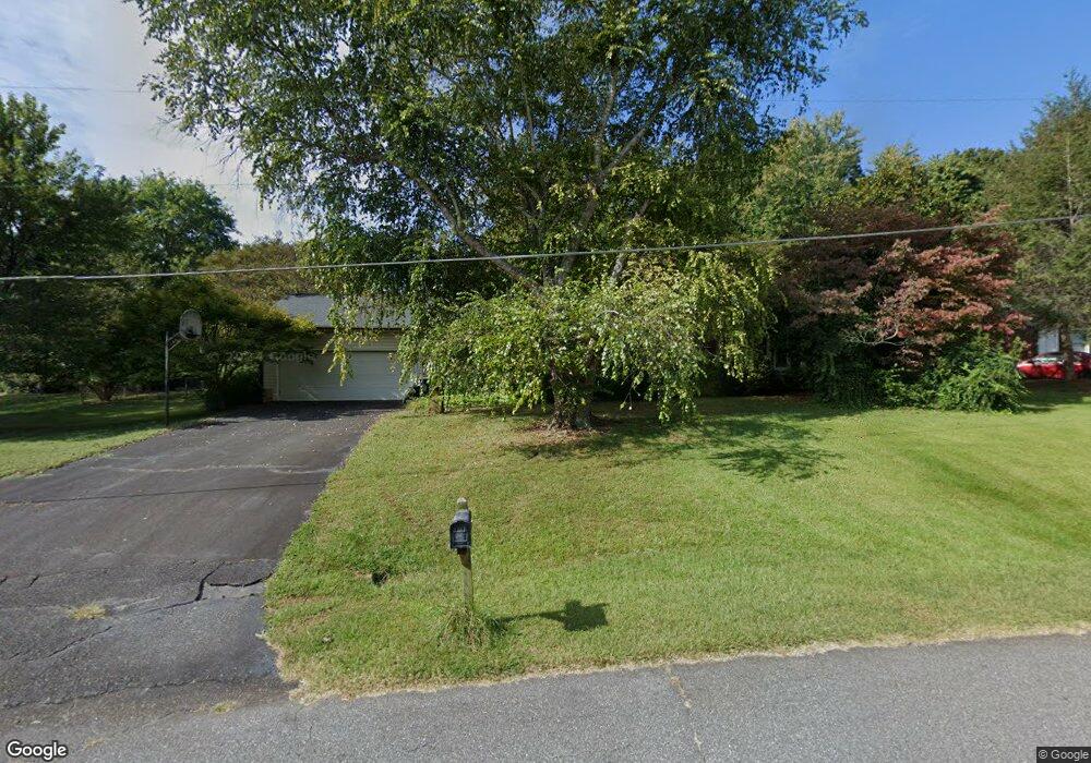 206 Brookmeade Dr, Statesville, NC 28625 - photo 1