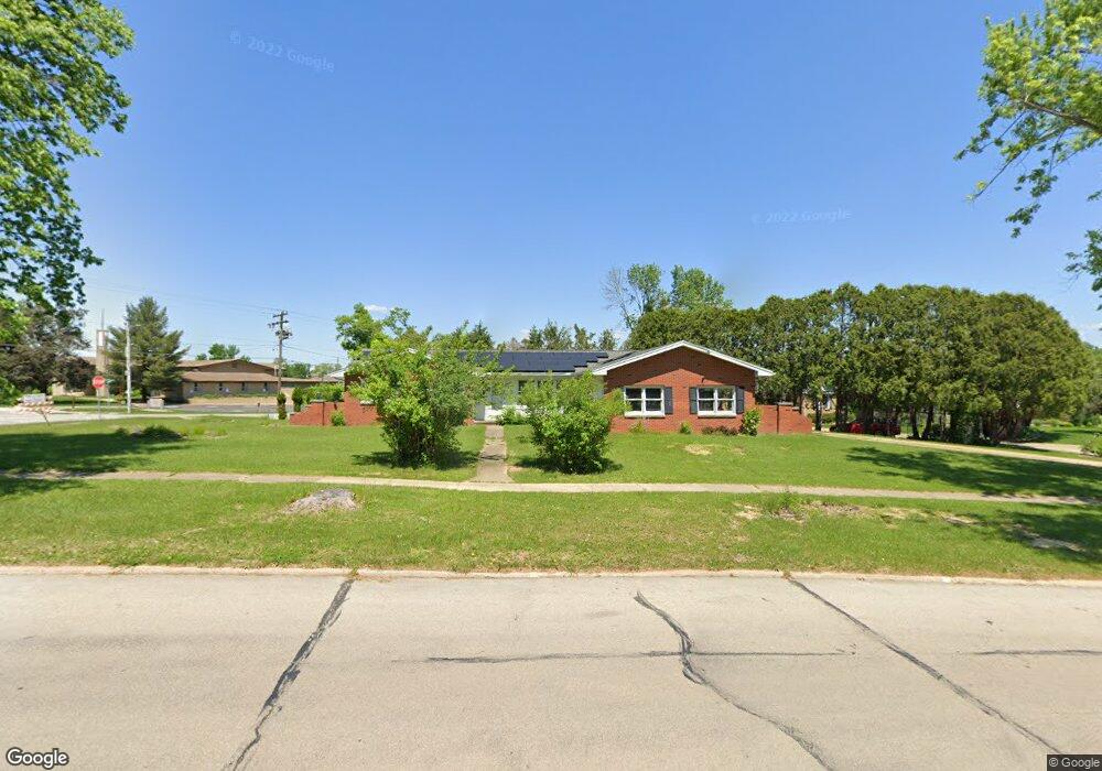 4608 Bever Ave SE, Cedar Rapids, IA 52403 - photo 1