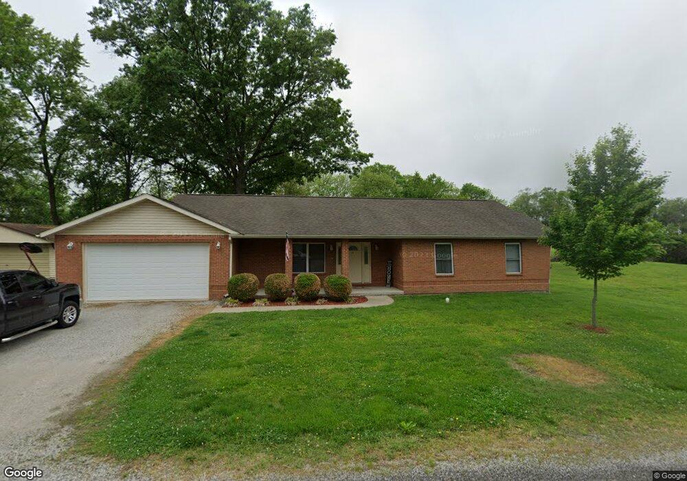 713 Rogers Dr, Freeburg, IL 62243 - photo 1