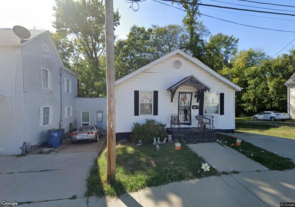 407 S Morrison Ave, Collinsville, IL 62234 - photo 1