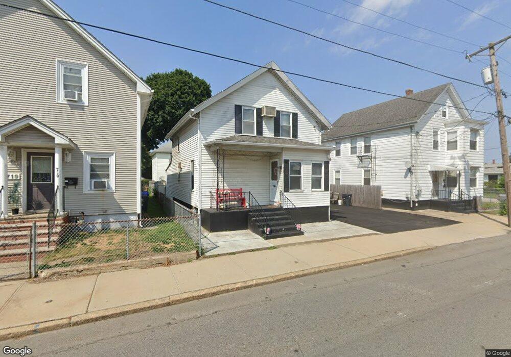 717 Weeden St, Pawtucket, RI 02860 - photo 1