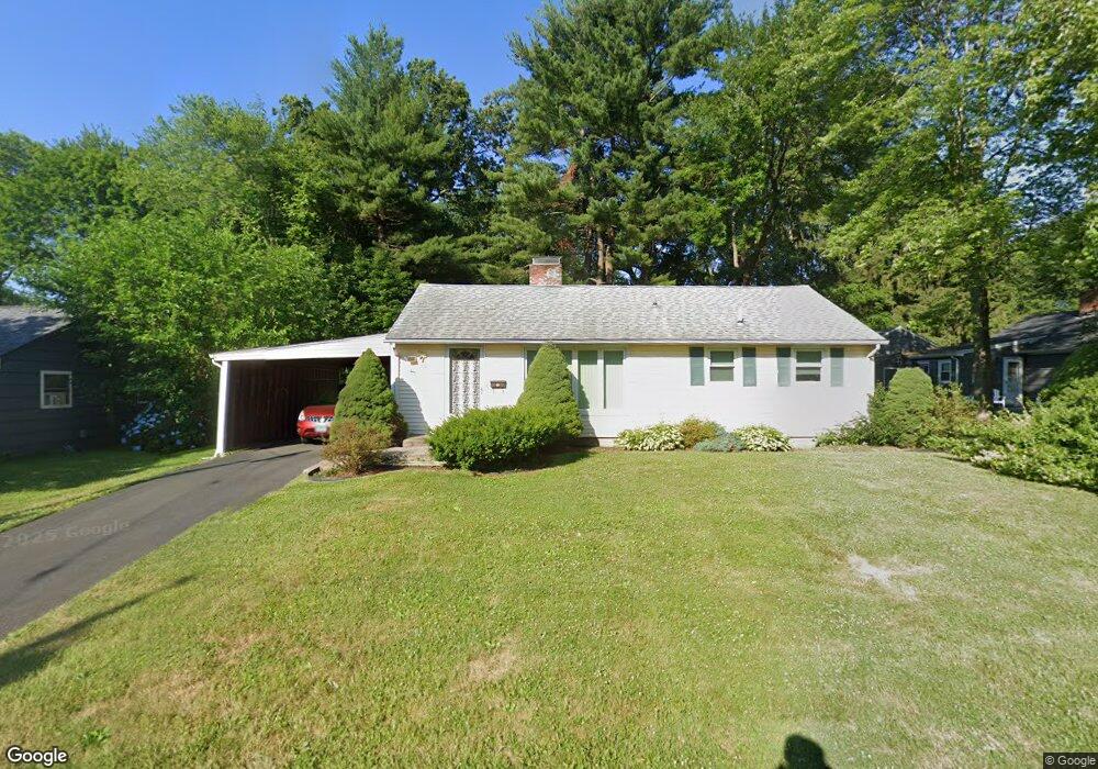 62 Ellsworth Dr, Bloomfield, CT 06002 - photo 1
