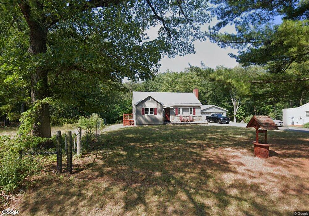 881 Green Acre Dr, Strasburg, VA 22657 - photo 1