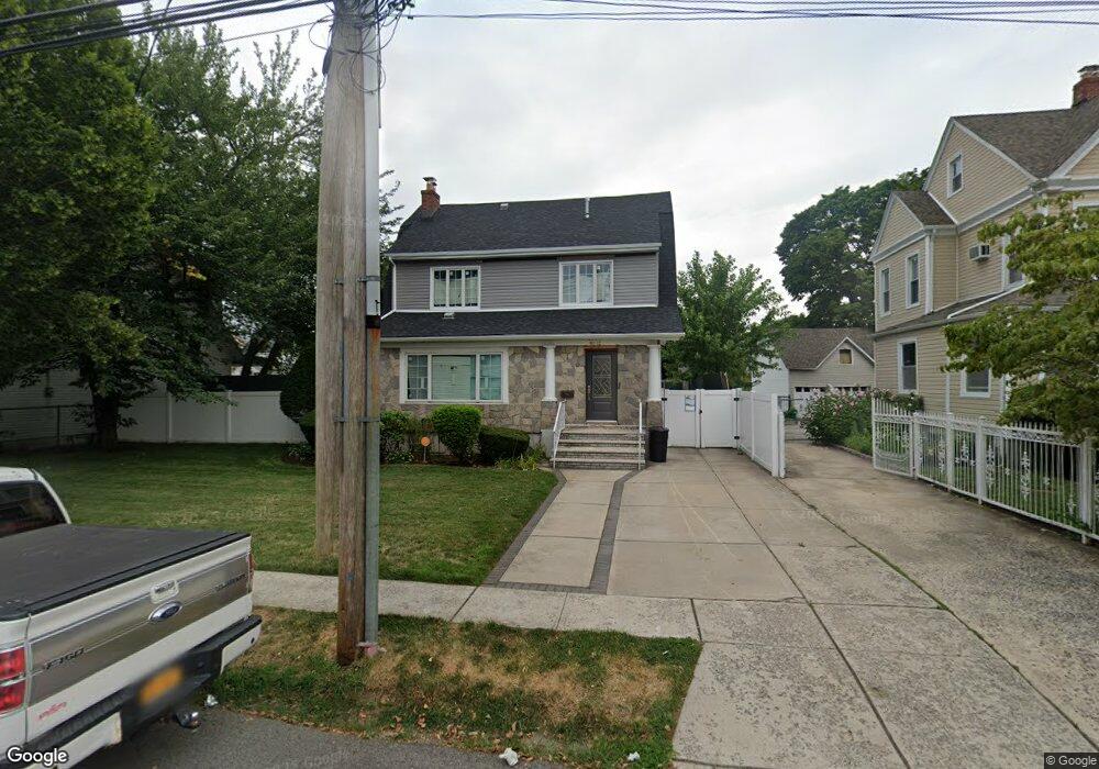 9012 196th St, Hollis, NY 11423 - photo 1