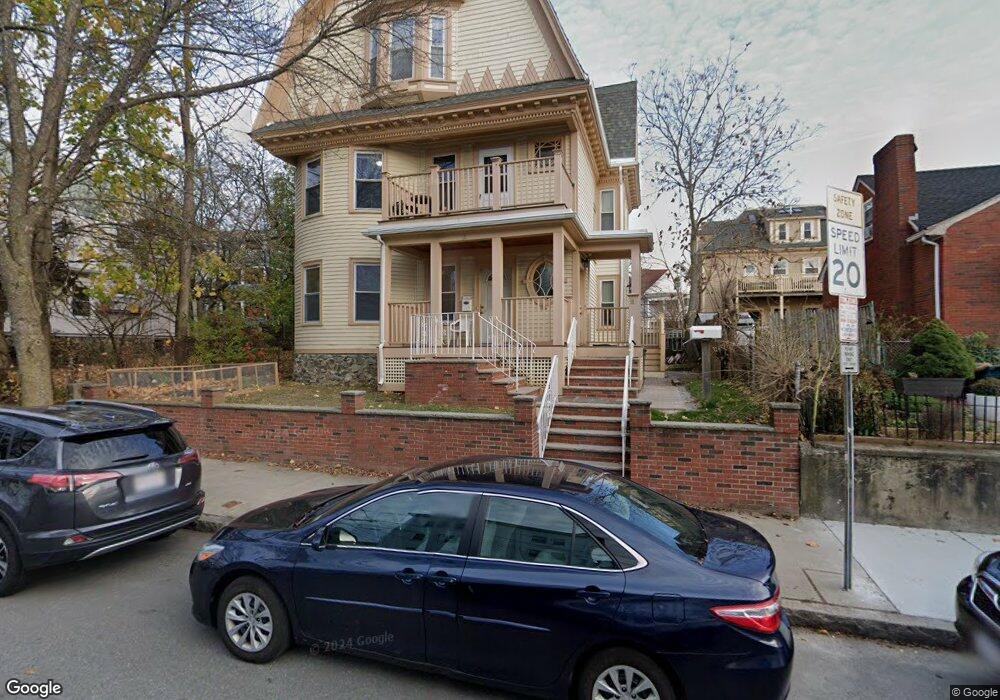 13 Craigie St unit 2, Somerville, MA 02143 - photo 1