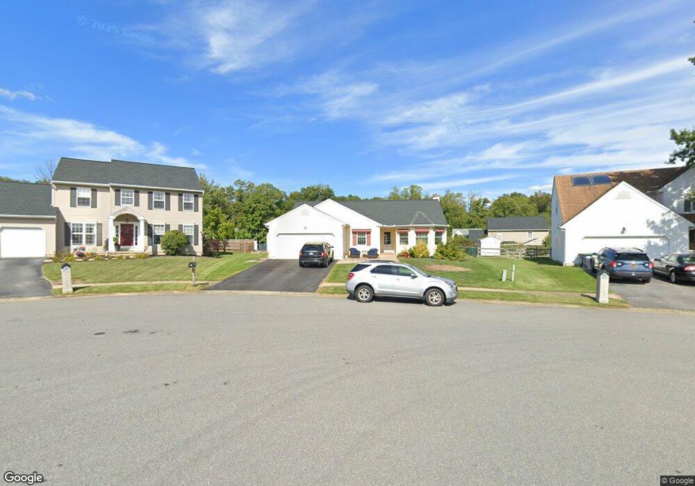 10 Charcoal Ct, Newark, DE 19702 - photo 1