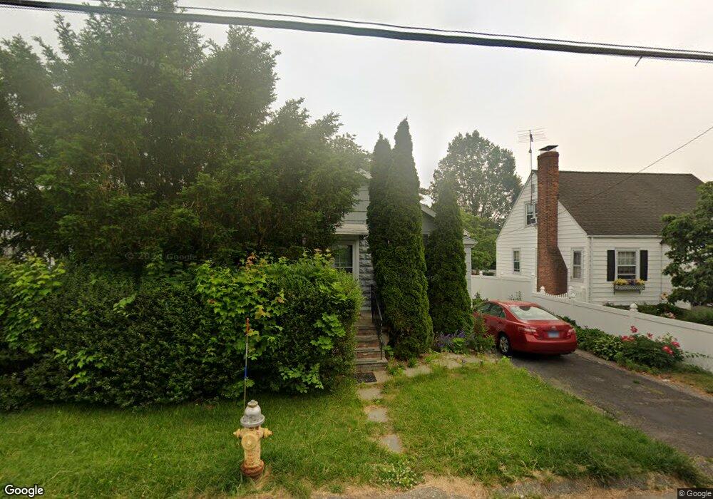 77 Crane St, Fairfield, CT 06825 - photo 1