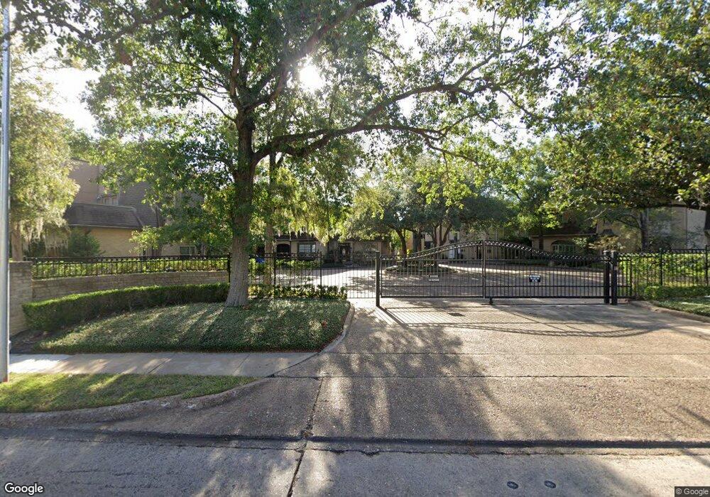 26 Bayou Pointe Dr, Houston, TX 77063 - photo 1