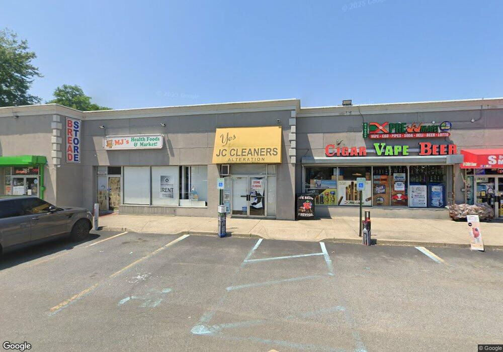 759 Foxhurst Rd, Baldwin, NY 11510 - photo 1