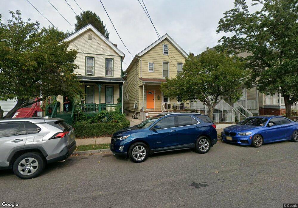 261 Comstock St, New Brunswick, NJ 08901 - photo 1