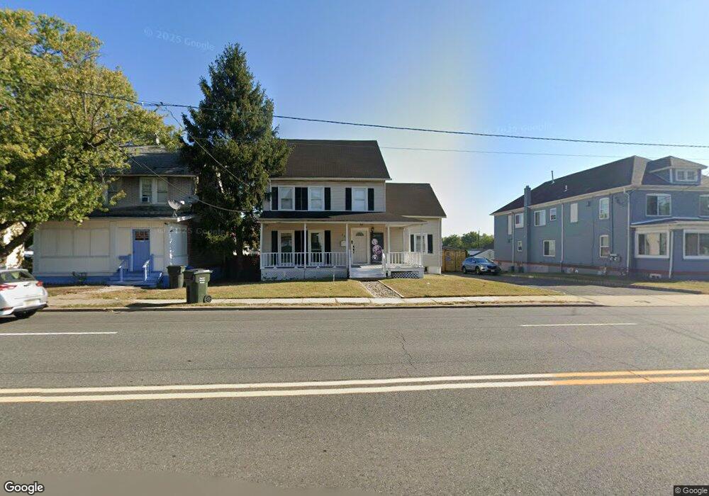 302 Amboy Ave unit 2, Woodbridge Township, NJ 07095 - photo 1