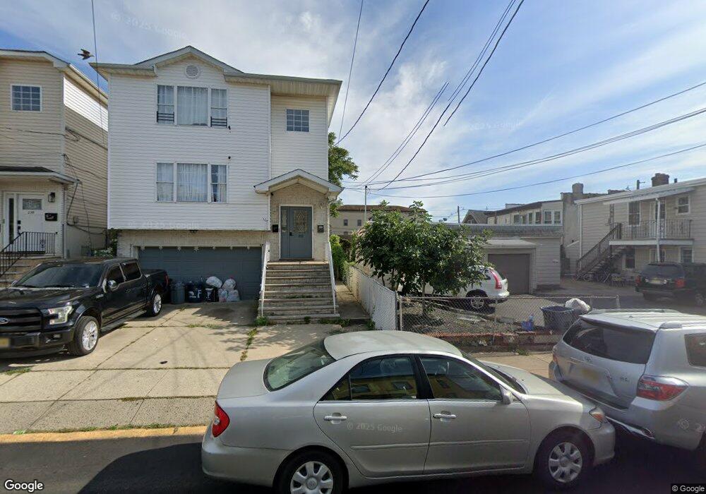 242 Amity St, Elizabeth, NJ 07202 - photo 1