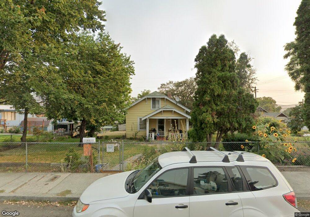 201 W 13th St, the Dalles, OR 97058 - photo 1