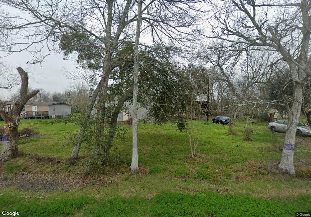 18716 Mckay Rd, Alvin, TX 77511 - photo 1