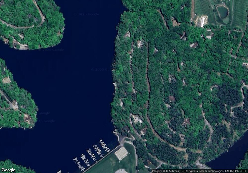 719 Natchez Ln, Sugar Grove, OH 43155 - photo 1