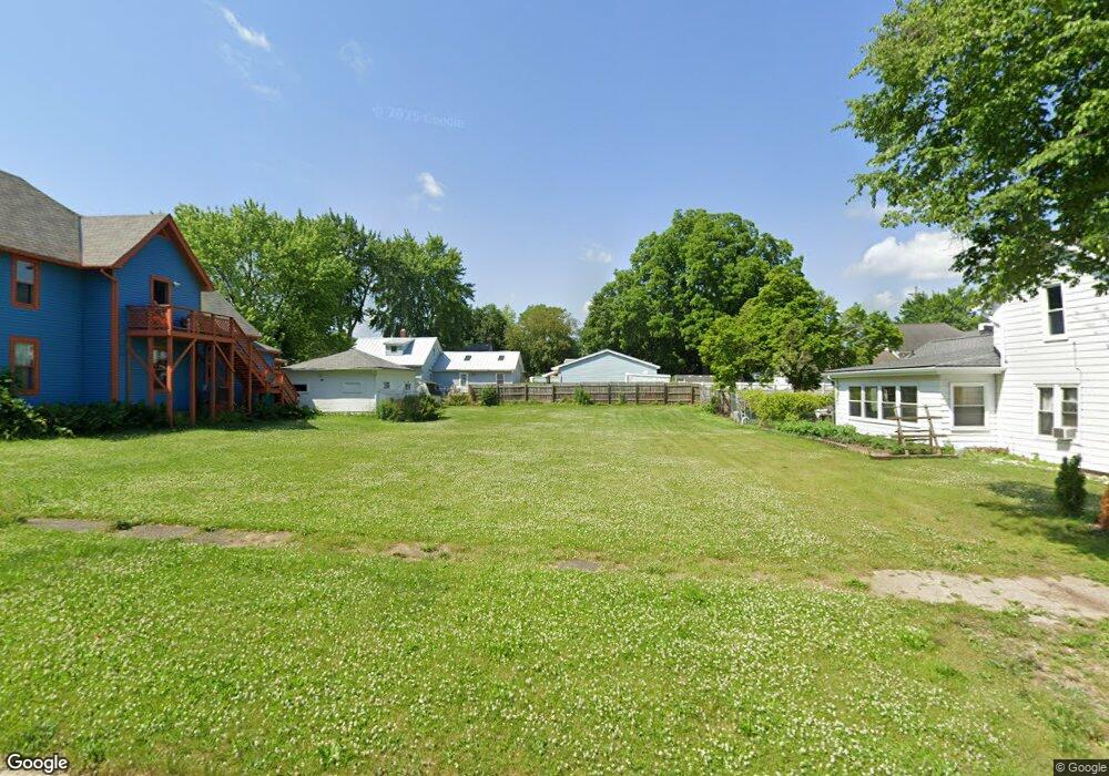 614 Thayer St, Flint, MI 48503 - photo 1