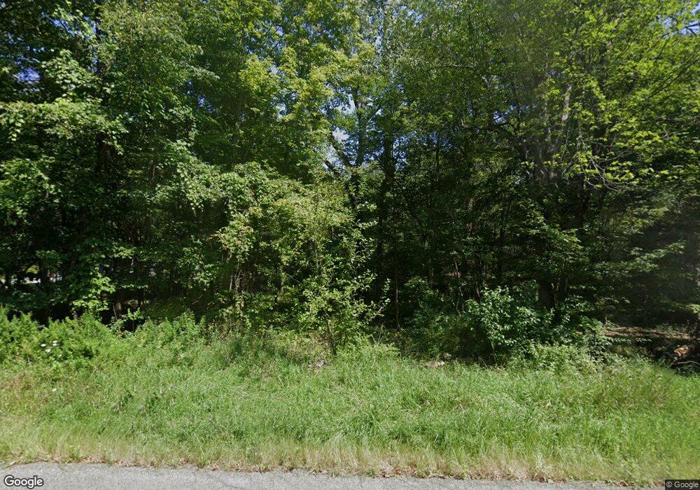 563 Fitzsimmons Rd, Red Hook, NY 12571 - photo 1