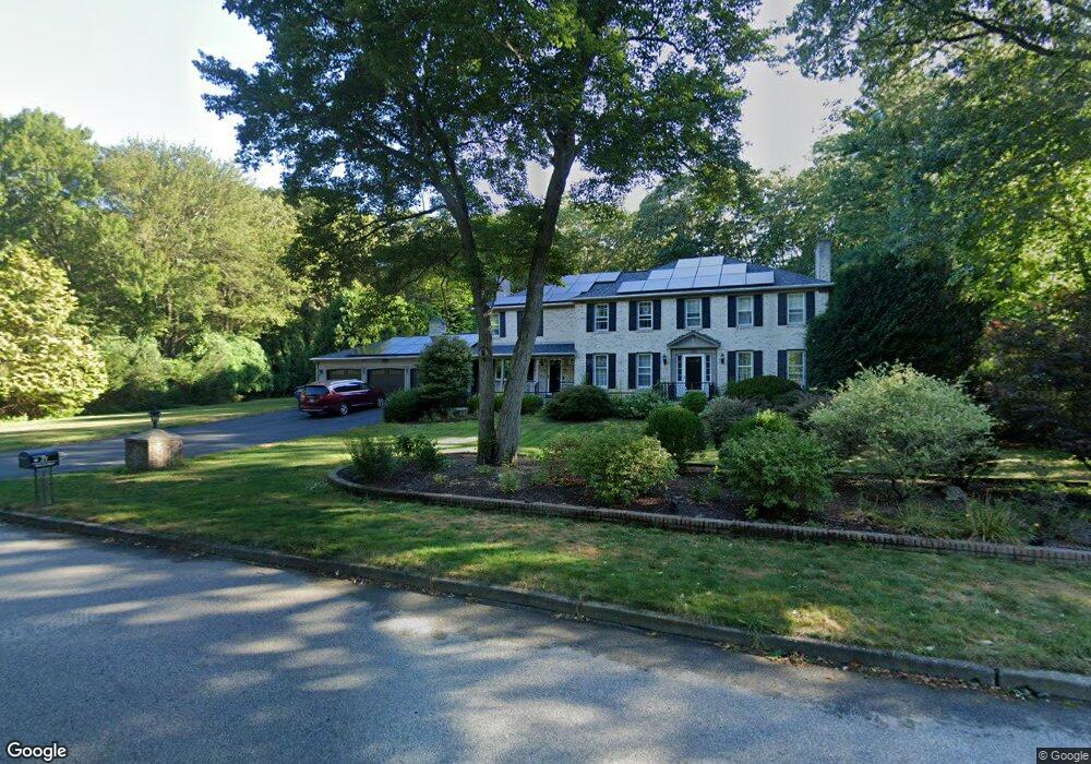 25 Watch Hill Dr, East Greenwich, RI 02818 - photo 1