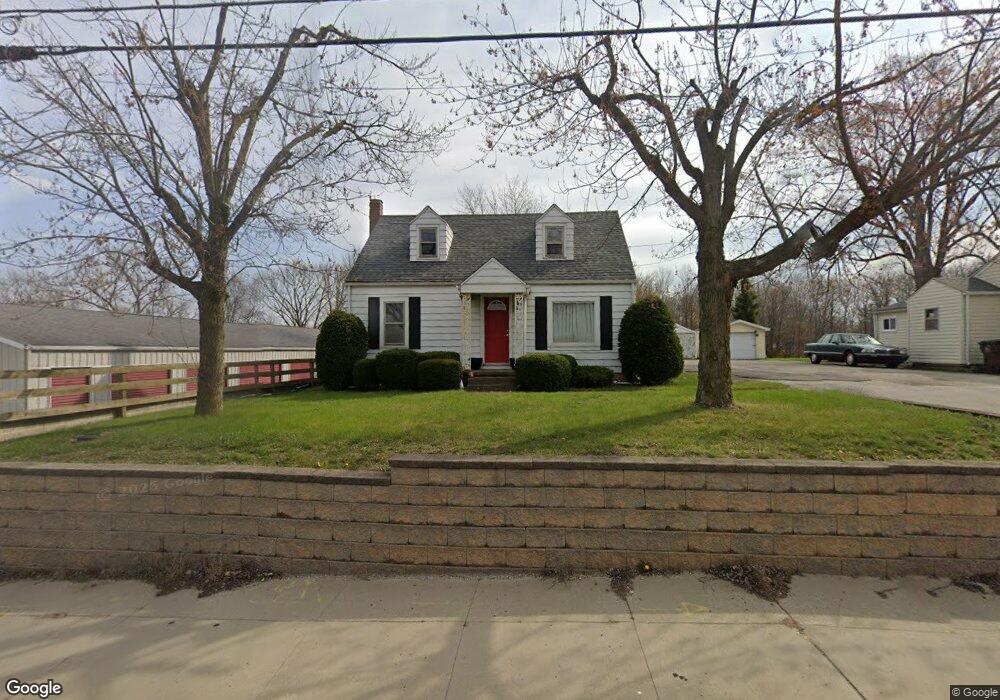 555 N Cass St, Wabash, IN 46992 - photo 1