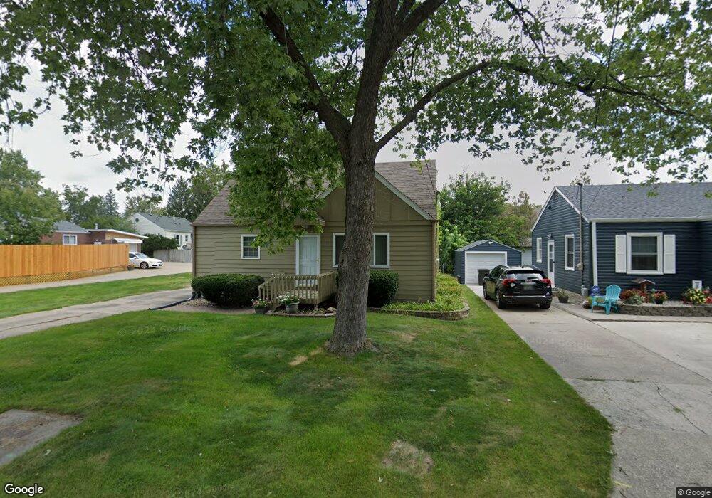 3715 47th St, Des Moines, IA 50310 - photo 1