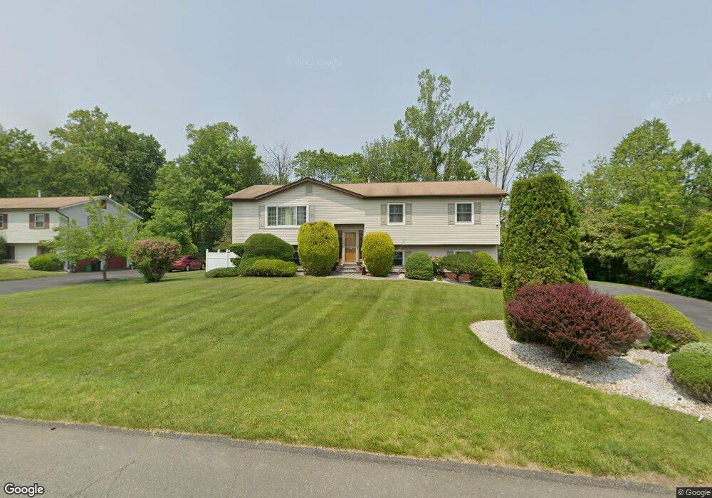 5 Innington Ct, Spring Valley, NY 10977 - photo 1