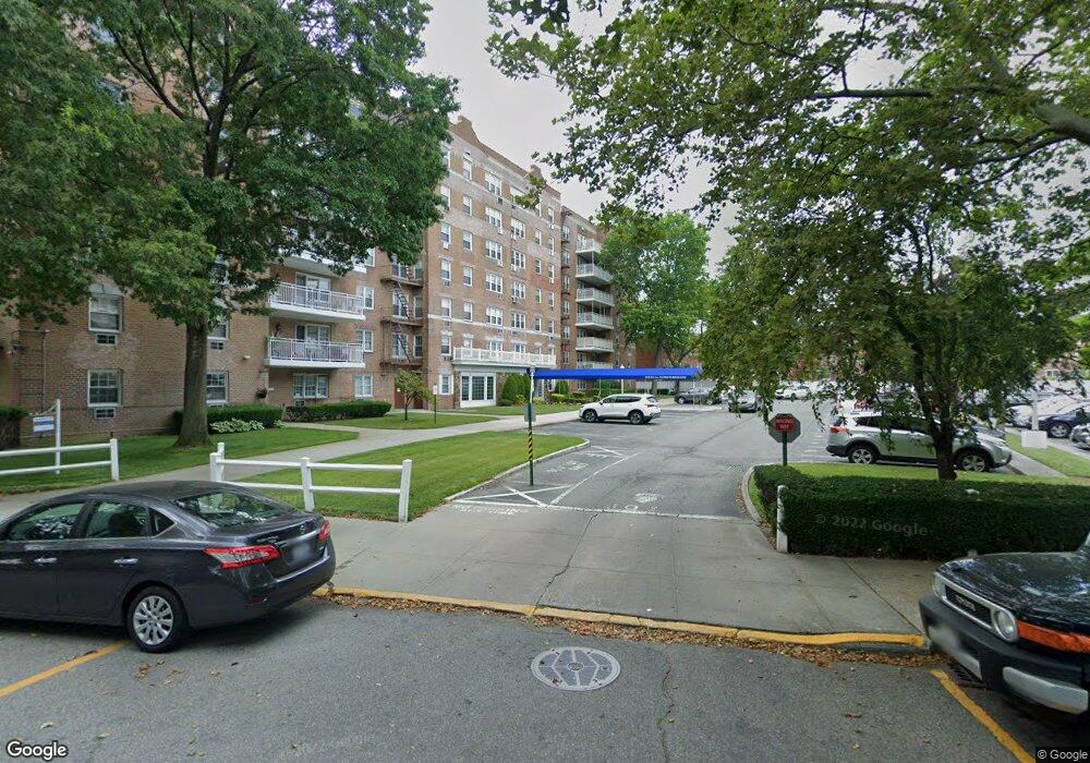 Plymouth House West unit 4H, Howard Beach, NY 11414 - photo 1