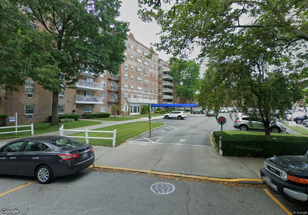 Plymouth House West unit 5J, Howard Beach, NY 11414 - photo 1