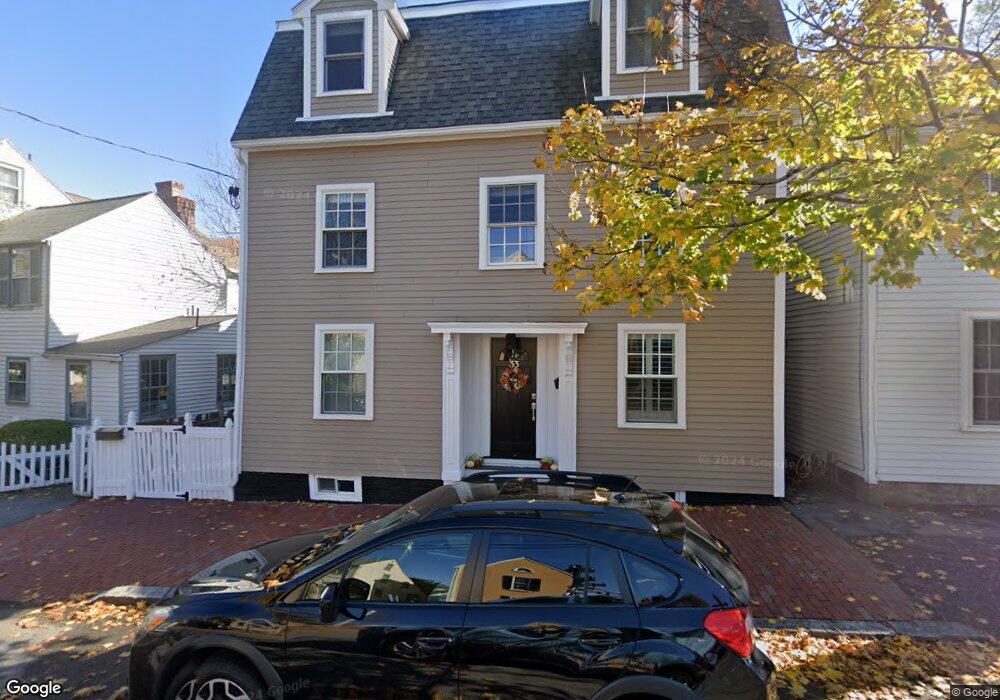 33 Market St, Newburyport, MA 01950 - photo 1