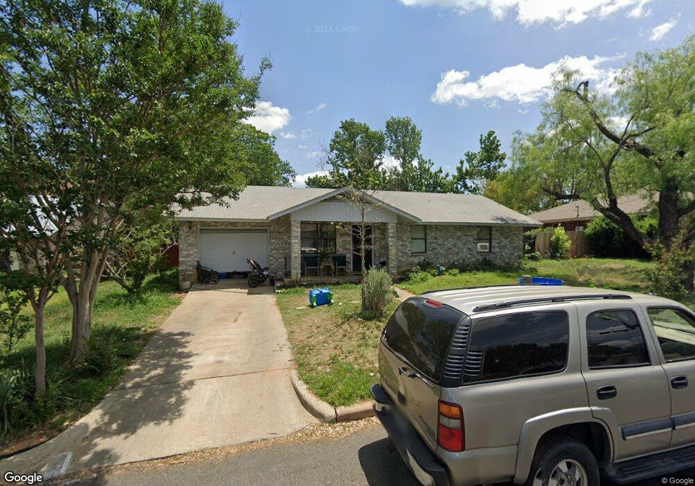 1001 Henrietta St, Fredericksburg, TX 78624 - photo 1