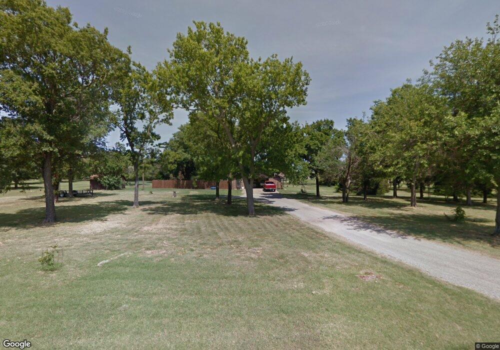 615 Shade Tree Ln, Cushing, OK 74023 - photo 1