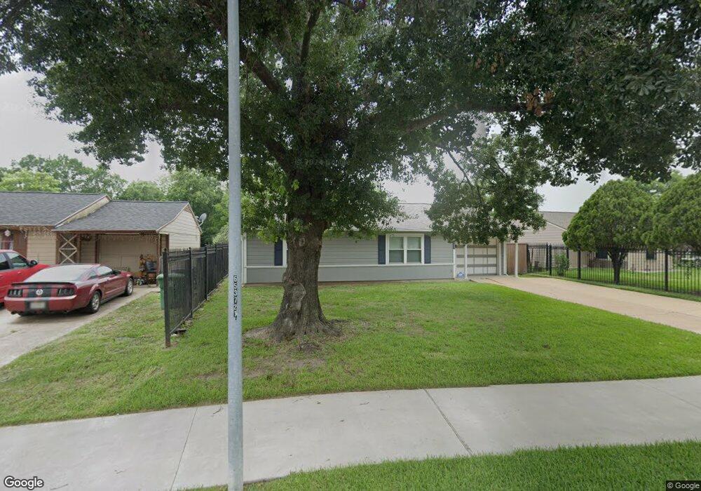 10905 Bentley St, Houston, TX 77093 - photo 1