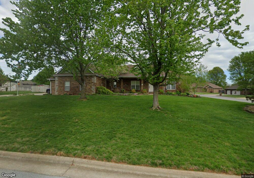 205 N Osage Ct, Nixa, MO 65714 - photo 1