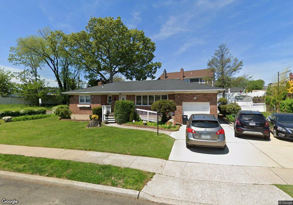 444 Jefferson St, Franklin Square, NY 11010 - photo 1