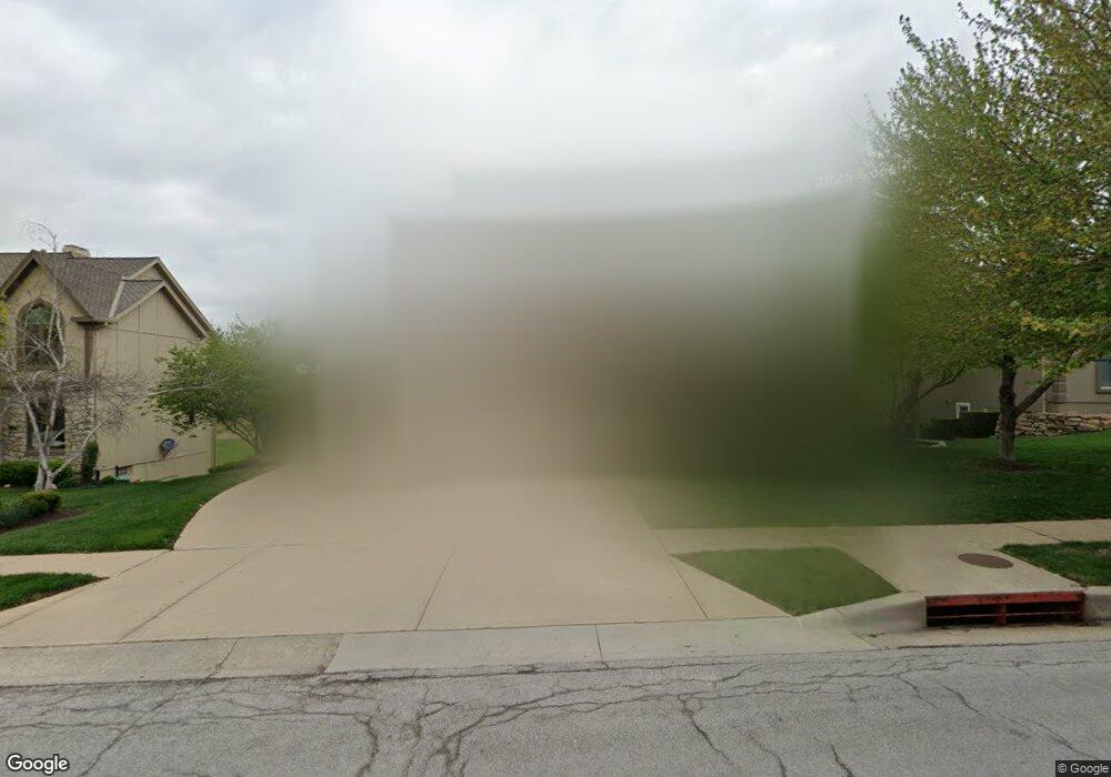 9521 Vista Dr, Lenexa, KS 66220 - photo 1