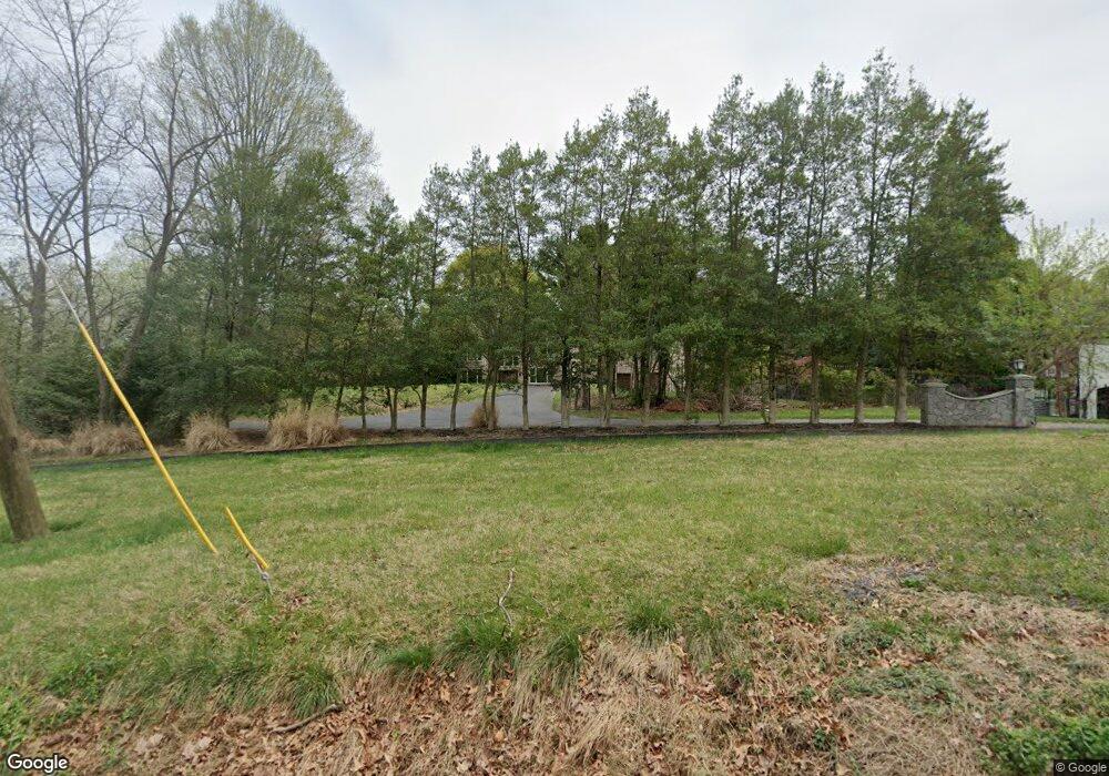 987 Spring Hill Rd, McLean, VA 22102 - photo 1