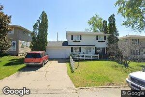 4524 Walker St NE, Cedar Rapids, IA 52402