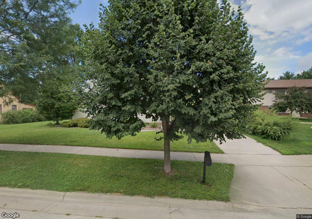 326 N 2nd St, La Crescent, MN 55947 - photo 1