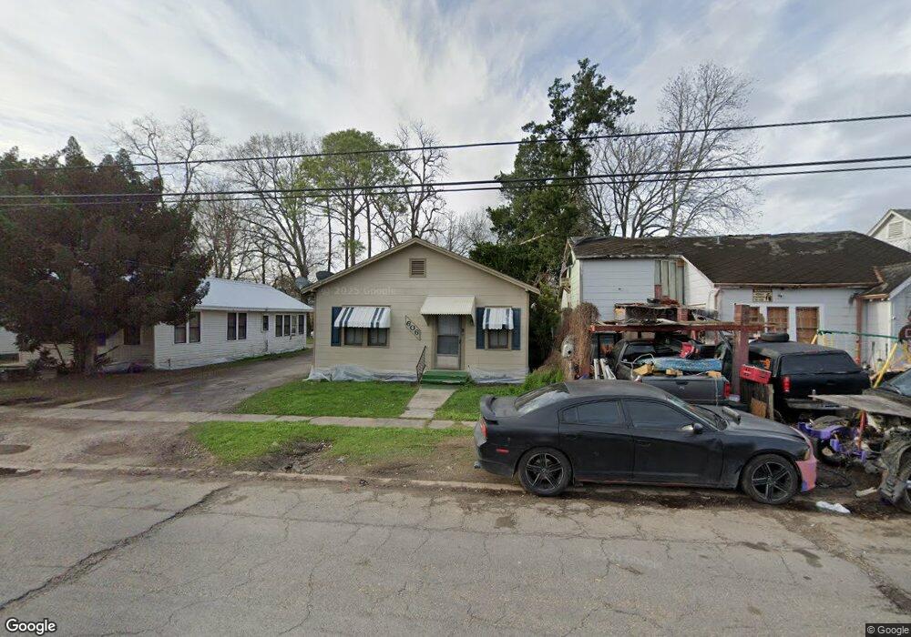 606 Charles St, New Iberia, LA 70560 - photo 1