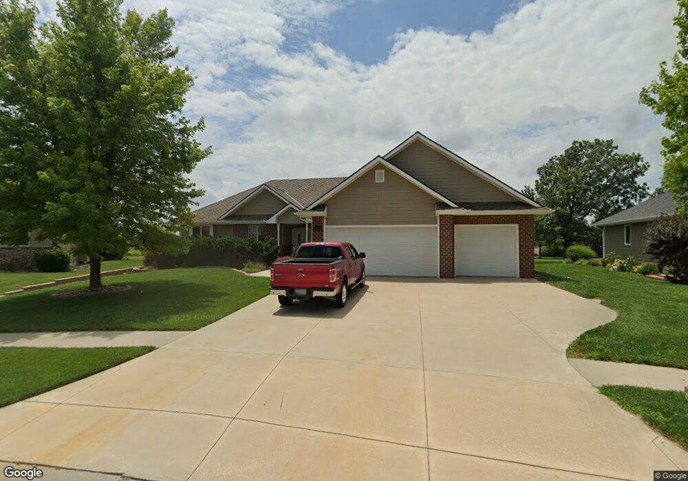 1312 Turkey Creek Dr, McPherson, KS 67460 - photo 1