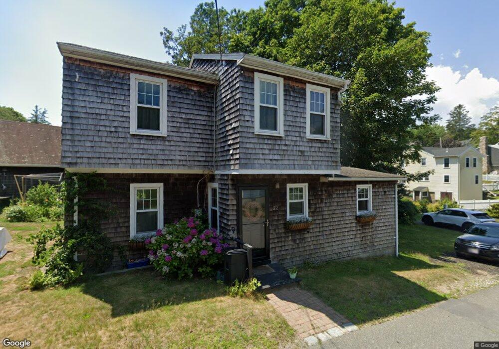 22 Calthrope Rd, Marblehead, MA 01945 - photo 1