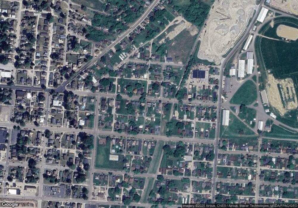 585 E Hunter St, Logan, OH 43138 - photo 1