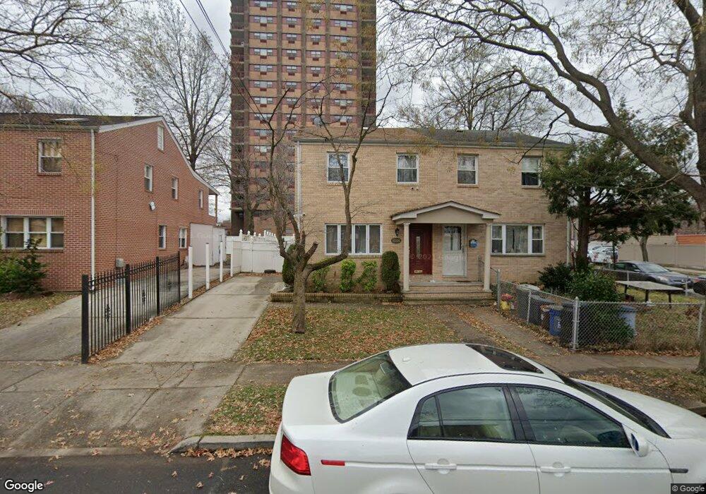 16006 65th Ave, Fresh Meadows, NY 11365 - photo 1