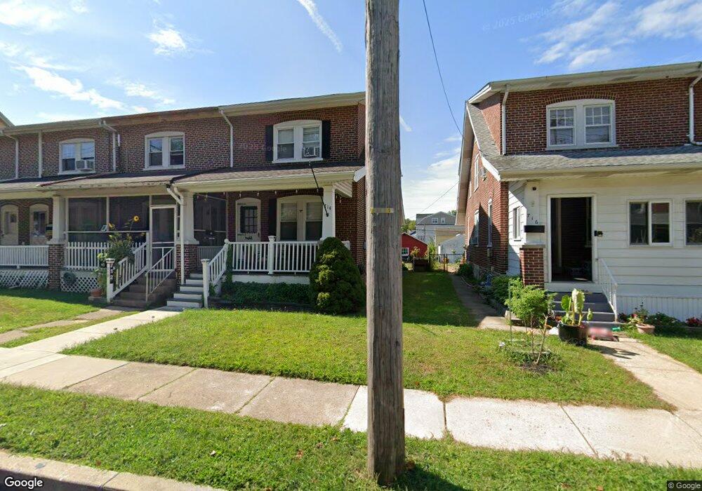 712 W 3rd St, Lansdale, PA 19446 - photo 1