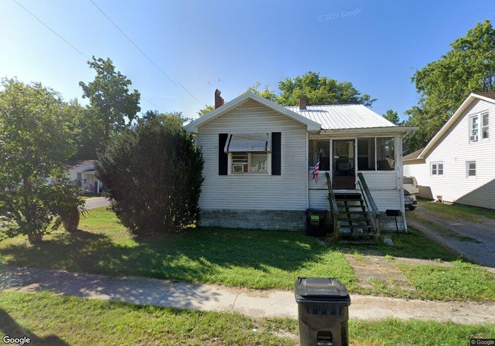 211 E Dayton St, Harrisburg, IL 62946 - photo 1