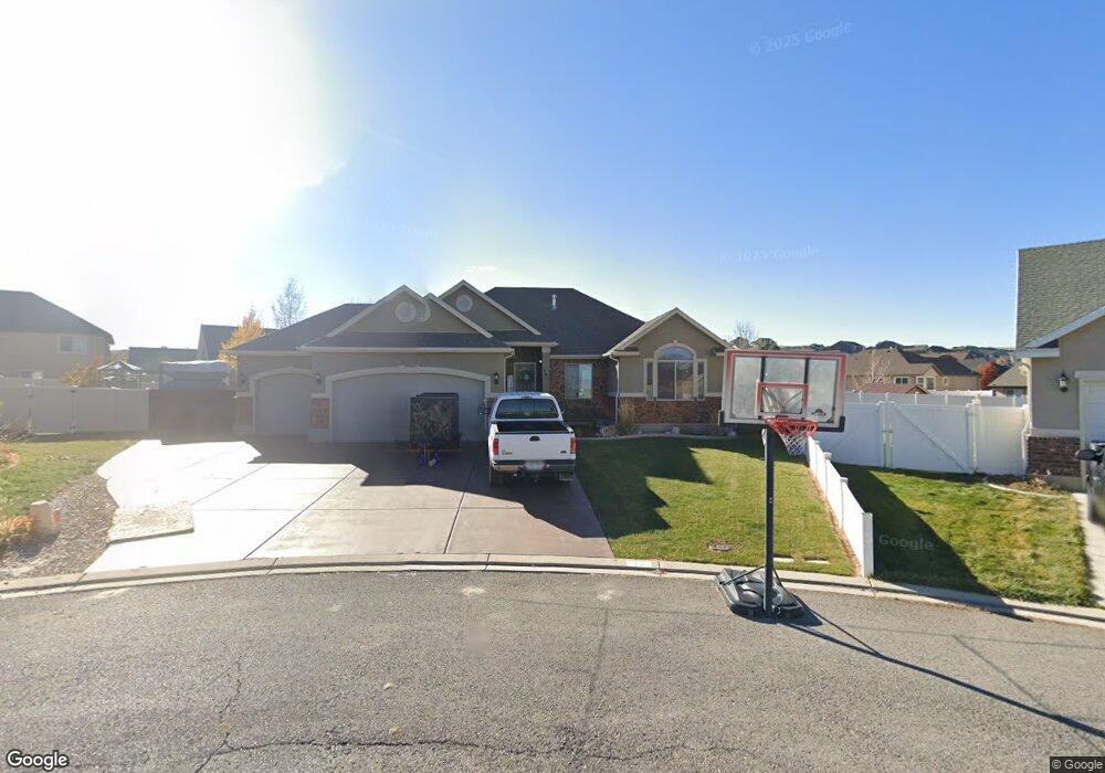 561 Little Rock Cir unit 46, Santaquin, UT 84655 - photo 1