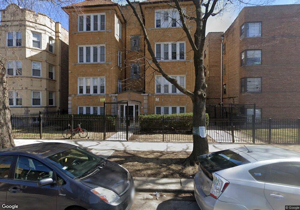 6307 N Mozart St unit W5, Chicago, IL 60659 - photo 1