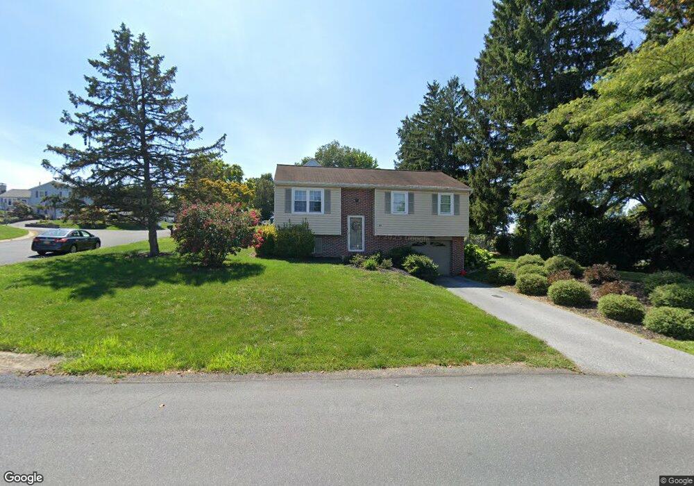 2001 Aspen Ln, Columbia, PA 17512 - photo 1