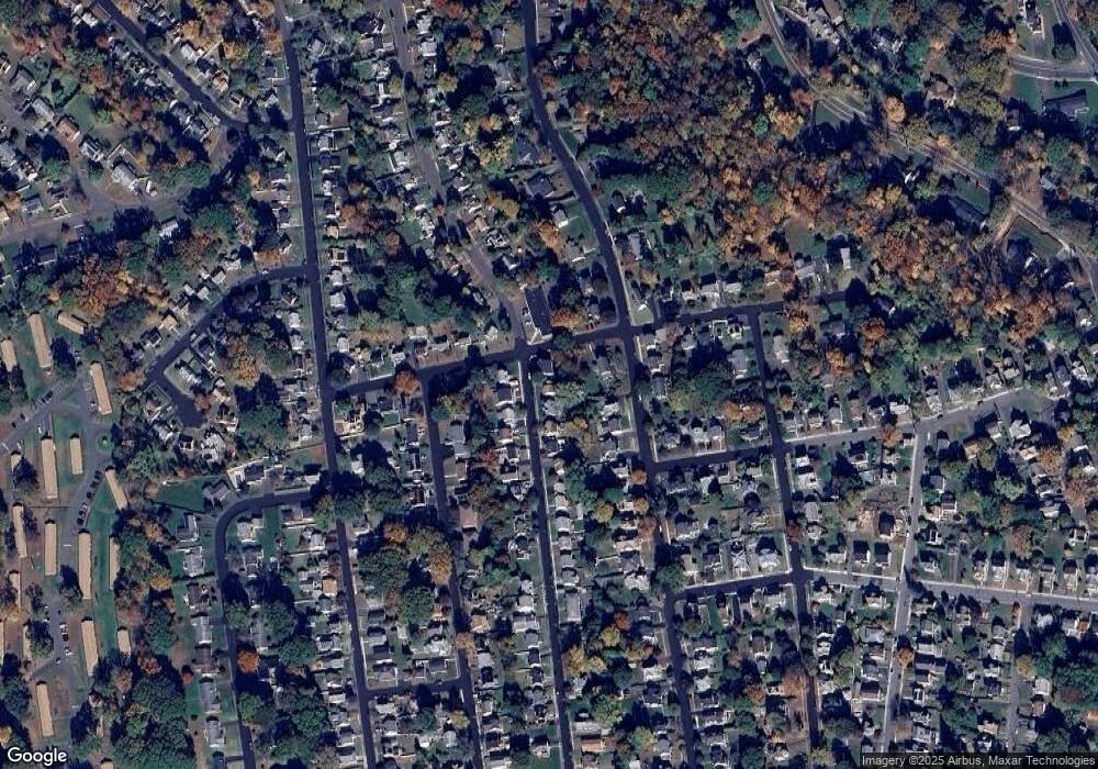 137 Quinn St, Naugatuck, CT 06770 - photo 1