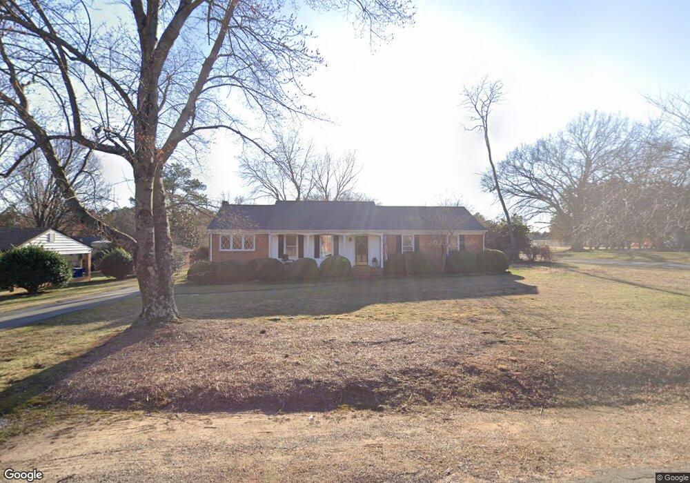 2616 Dolfield Dr, North Chesterfield, VA 23235 - photo 1